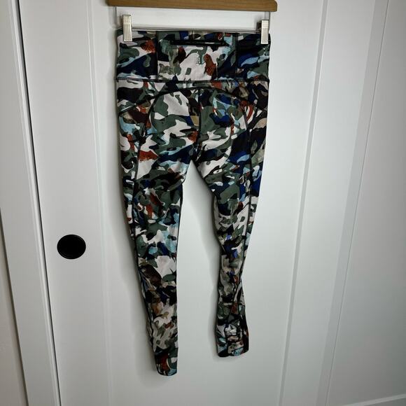 Free People FP Movement Guinevere Camo Print Ankle Crop Leggings Size XS - Picture 6 of 9